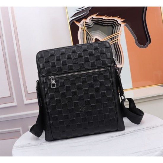 2025FW ショルダーバッグ LOUIS VUITTON ルイヴィトン 秋冬マストハブアイテム 高級感抜群