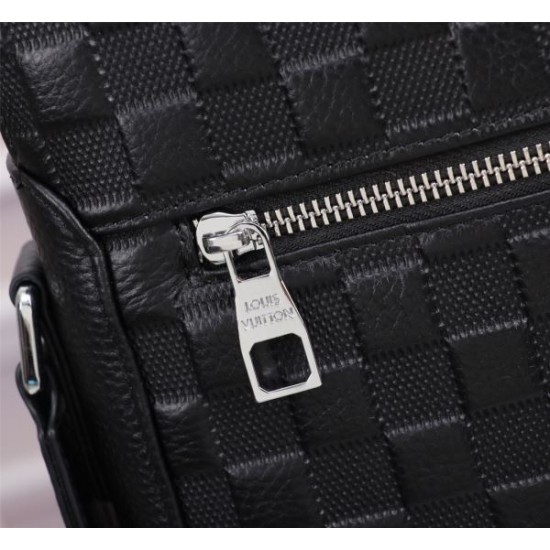 2025FW ショルダーバッグ LOUIS VUITTON ルイヴィトン 秋冬マストハブアイテム 高級感抜群