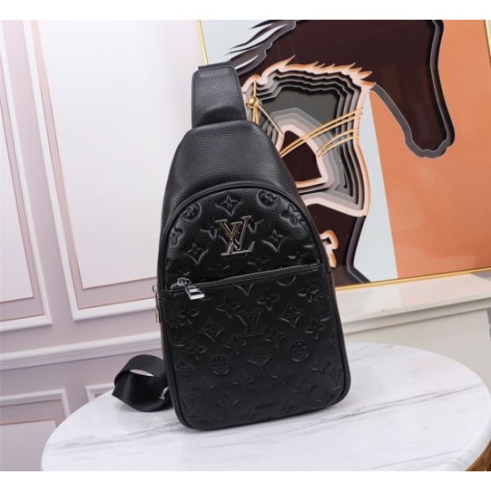 2025FW チェストバッグ LOUIS VUITTON ルイヴィトン 今期新作 美しいシルエットの人気モデル