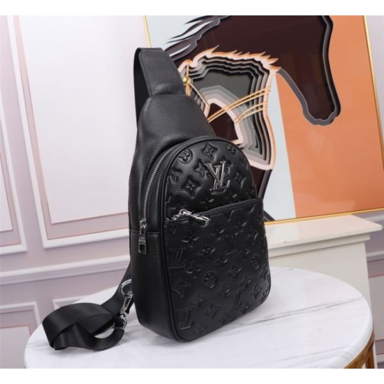 2025FW チェストバッグ LOUIS VUITTON ルイヴィトン 今期新作 美しいシルエットの人気モデル