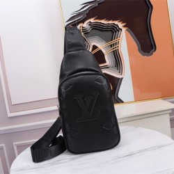 2025FW チェストバッグ LOUIS VUITTON ルイヴィトン 雑誌掲載 秋冬注目のおしゃれバッグ