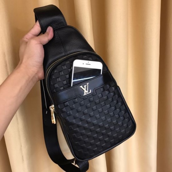 2025FW チェストバッグ LOUIS VUITTON ルイヴィトン 限定新作 人気が続くラグジュアリーアイテム