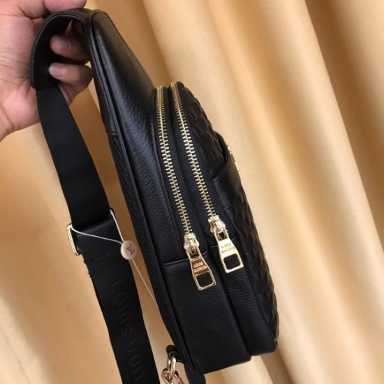 2025FW チェストバッグ LOUIS VUITTON ルイヴィトン 限定新作 人気が続くラグジュアリーアイテム