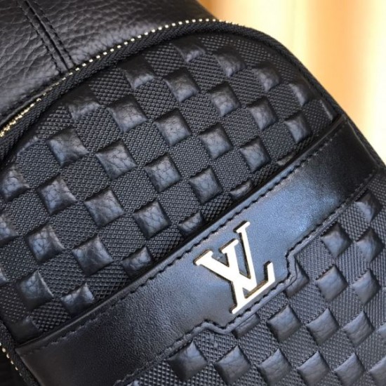 2025FW チェストバッグ LOUIS VUITTON ルイヴィトン 限定新作 人気が続くラグジュアリーアイテム