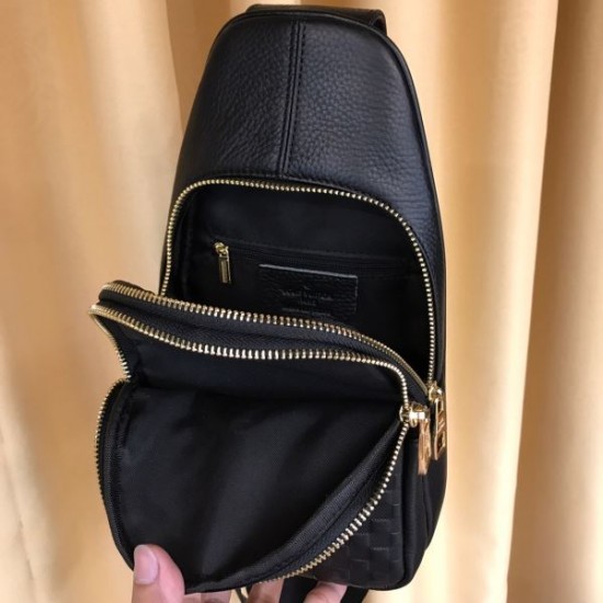 2025FW チェストバッグ LOUIS VUITTON ルイヴィトン 限定新作 人気が続くラグジュアリーアイテム
