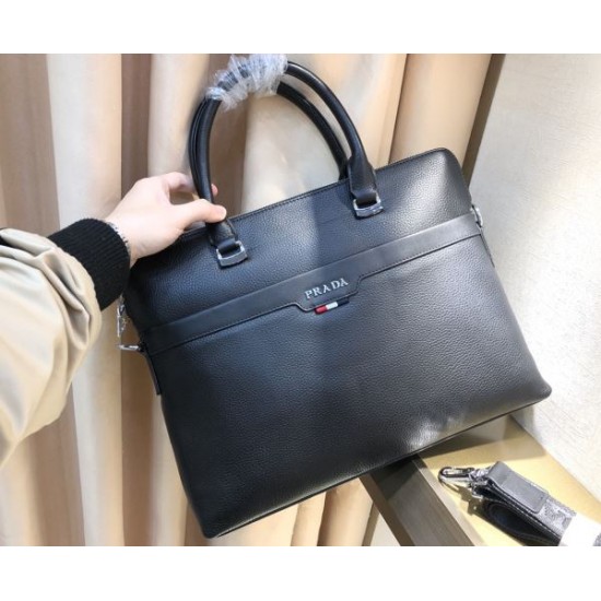2025FW ブリーフケース PRADA プラダ トレンド感たっぷり 秋冬注目の新作バッグ