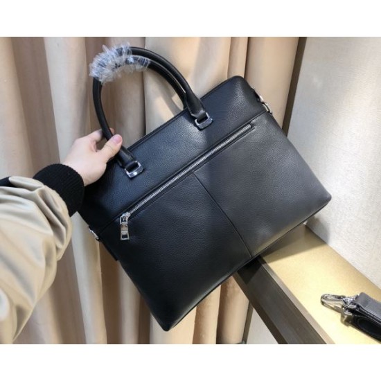 2025FW ブリーフケース PRADA プラダ トレンド感たっぷり 秋冬注目の新作バッグ