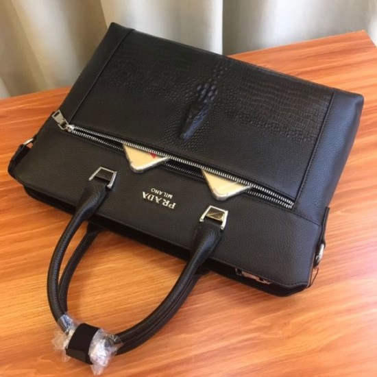 2025FW ブリーフケース PRADA プラダ 限定コレクション 上質で希少なラグジュアリーモデル
