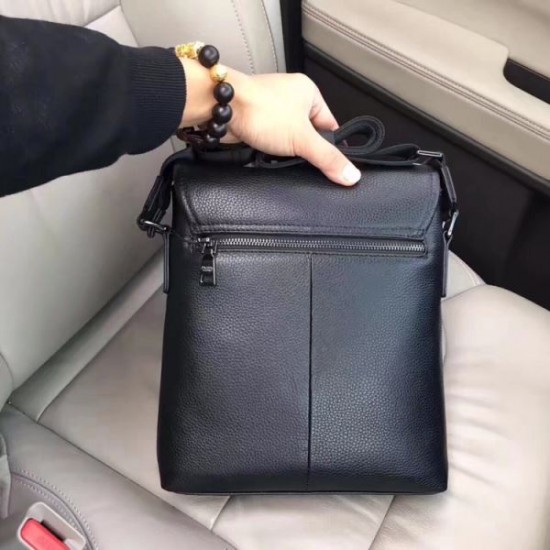 2025FW ショルダーバッグ PRADA プラダ ブランドロゴが映える 上質ショルダーバッグ
