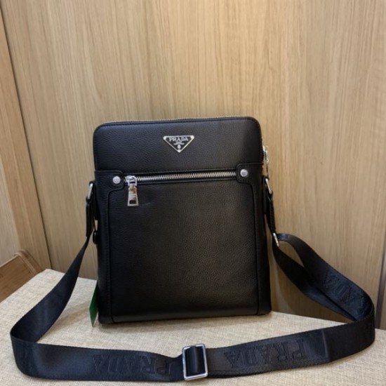 2025FW ショルダーバッグ PRADA プラダ 秋冬に押さえておきたい 最新ラグジュアリーモデル