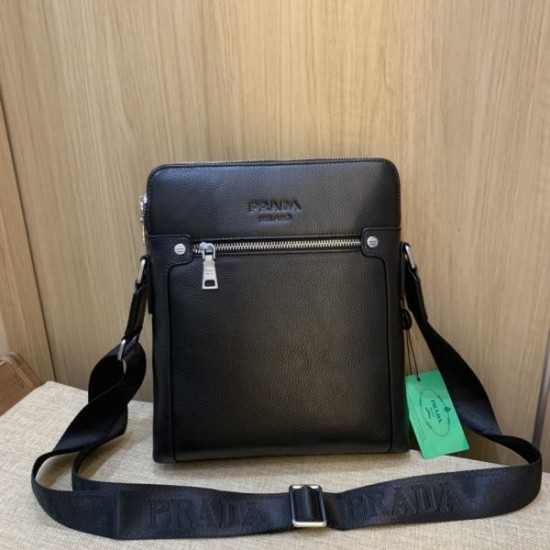 2025FW ショルダーバッグ PRADA プラダ 秋冬に押さえておきたい 最新ラグジュアリーモデル
