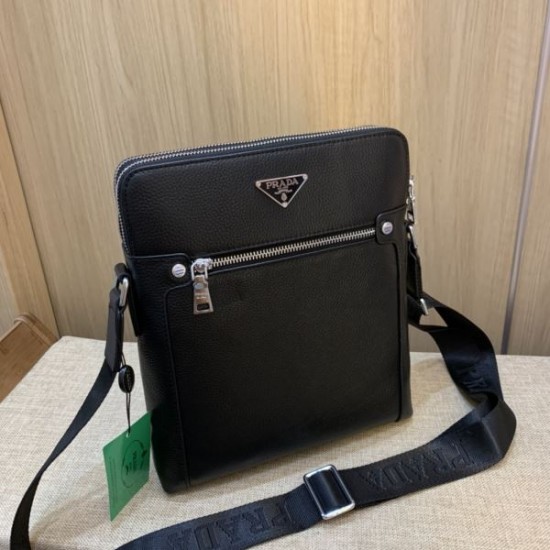 2025FW ショルダーバッグ PRADA プラダ 秋冬に押さえておきたい 最新ラグジュアリーモデル