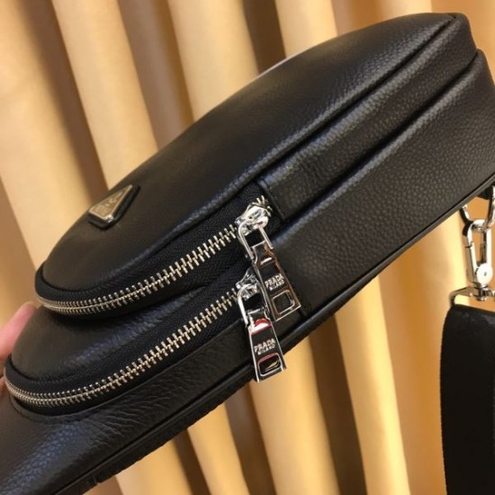 2025FW チェストバッグ PRADA プラダ 注目度抜群 継続人気の最新スタイル