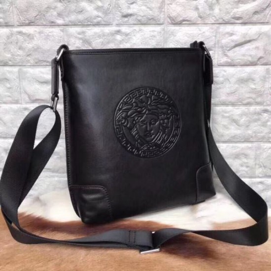 2025FW ショルダーバッグ VERSACE ヴェルサーチェ 新作登場 おしゃれ度を格上げする注目アイテム