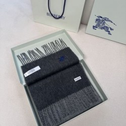 2026年新作 スカーフ BURBERRY バーバリー 大人の色気を引き立てる上質感