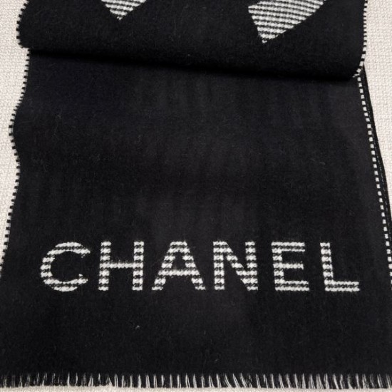 2026年新作 スカーフ CHANEL シャネル ラグジュアリー感溢れる上品スタイル