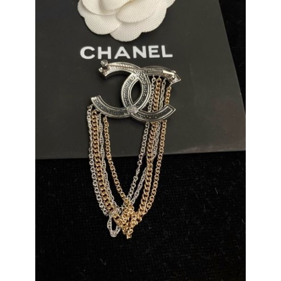 2026新品 ブローチ CHANEL シャネル 遊び心あふれるデザインアイテム