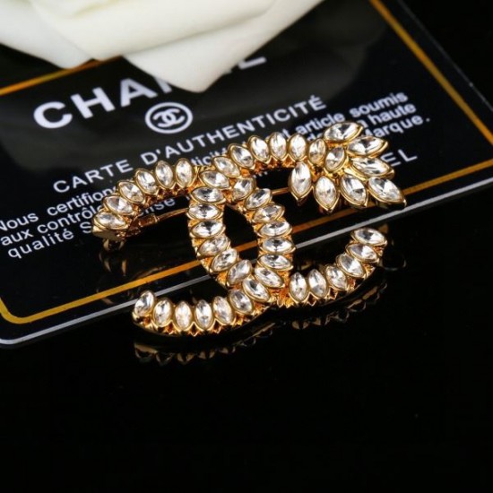 2026新品 ブローチ CHANEL シャネル 上級者向け洗練コーデの主役