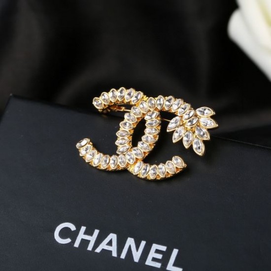2026新品 ブローチ CHANEL シャネル 上級者向け洗練コーデの主役