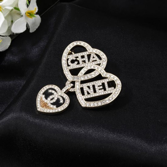2026新品 ブローチ CHANEL シャネル 存在感抜群のお目立ち新作
