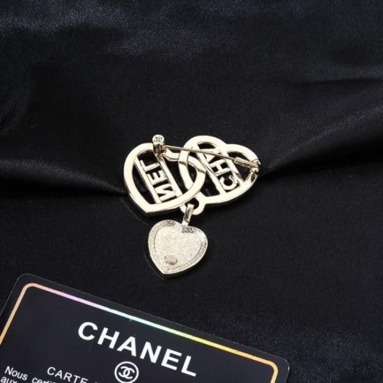 2026新品 ブローチ CHANEL シャネル 存在感抜群のお目立ち新作
