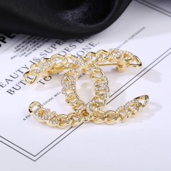 2026新品 ブローチ CHANEL シャネル カジュアルにも映える万能デザイン