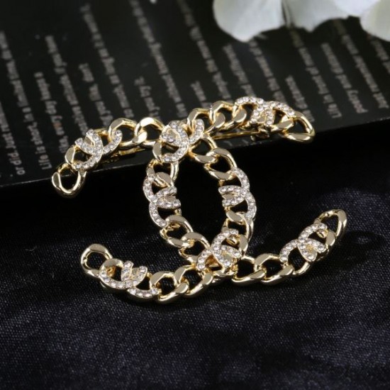 2026新品 ブローチ CHANEL シャネル カジュアルにも映える万能デザイン