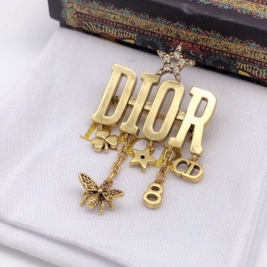 2026新品 ブローチ DIOR ディオール 好感度の高い洗練アイテム