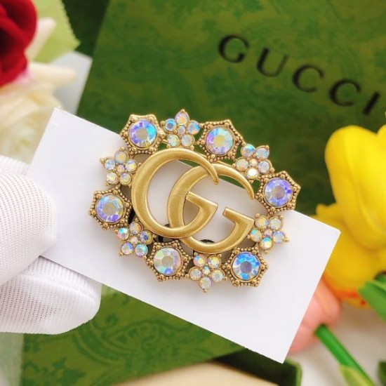 2026新品 ブローチ GUCCI グッチ 最短1週間で届く日本未発売