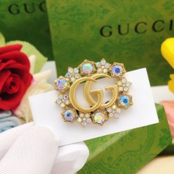 2026新品 ブローチ GUCCI グッチ 最短1週間で届く日本未発売