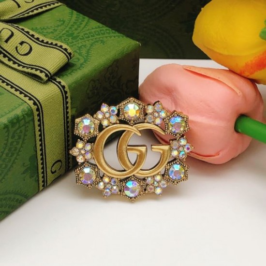 2026新品 ブローチ GUCCI グッチ 最短1週間で届く日本未発売
