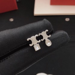 2026新品 イヤリング CELINE セリーヌ 数量限定！奇跡の入荷、早い者勝ち