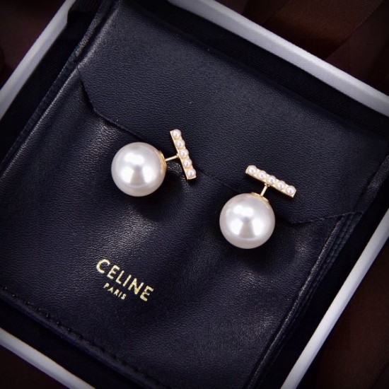 2026新品 イヤリング CELINE セリーヌ 海外大人気アイテム！注目度抜群