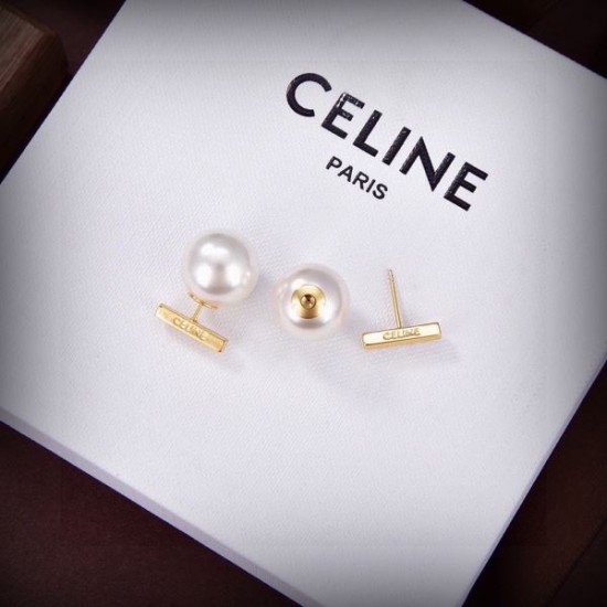 2026新品 イヤリング CELINE セリーヌ 海外大人気アイテム！注目度抜群