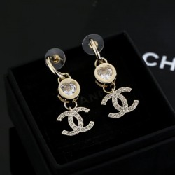 2026新品 イヤリング CHANEL シャネル カジュアルでも魅力発揮！反転デザイン