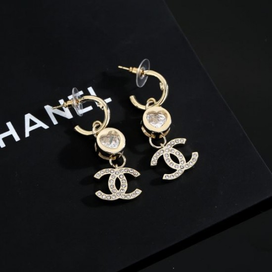 2026新品 イヤリング CHANEL シャネル カジュアルでも魅力発揮！反転デザイン