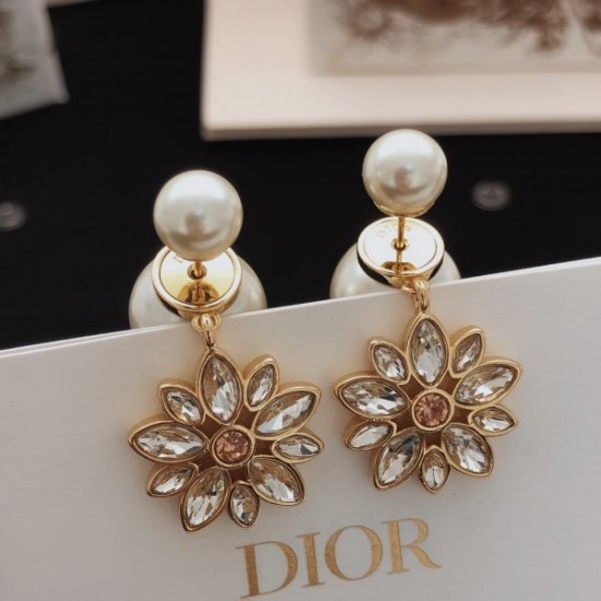 2026新品 イヤリング DIOR ディオール 大人っぽい洗練デザインで魅了