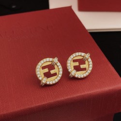 2026新品 イヤリング FENDI フェンデイ ファッション感満載！注目アイテム