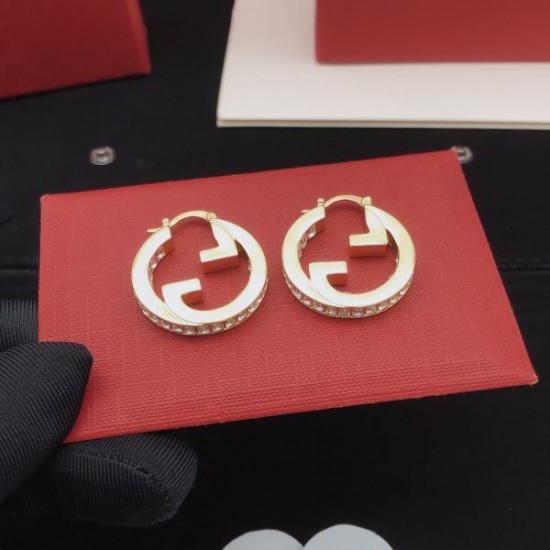 2026新品 イヤリング GUCCI グッチ 優しげな高級感漂う人気色