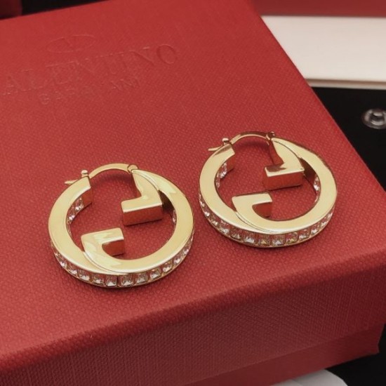 2026新品 イヤリング GUCCI グッチ 優しげな高級感漂う人気色