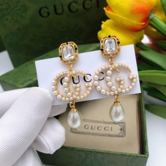 2026新品 イヤリング GUCCI グッチ 今年らしい着こなしが楽しめるアイテム