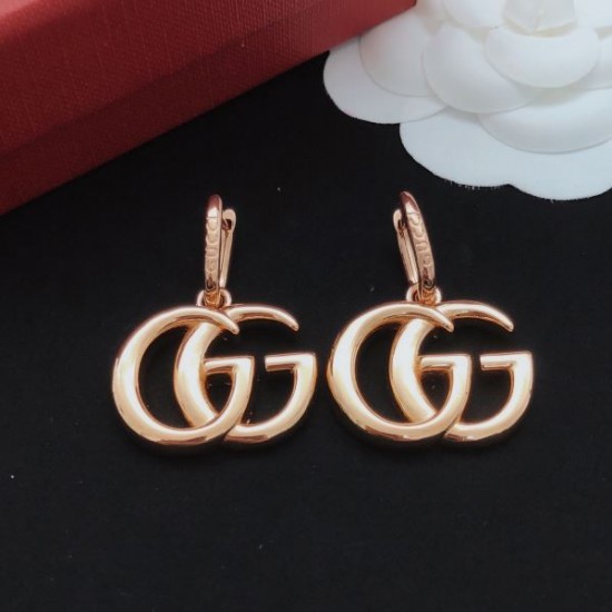 2026新品 イヤリング GUCCI グッチ トレンド感満載！今注目のデザイン