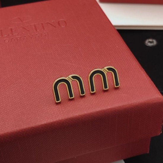 2026新品 イヤリング MIU MIU ミュウミュウ 超人気美品 セール中アイテム