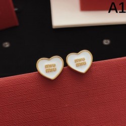 2026新品 イヤリング MIU MIU ミュウミュウ 超レア入手困難モデル