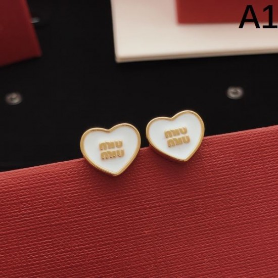 2026新品 イヤリング MIU MIU ミュウミュウ 超レア入手困難モデル
