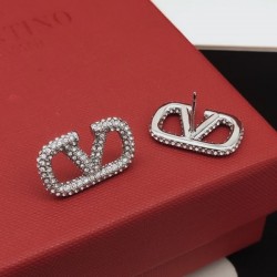 2026新品 イヤリング VALENTINO ヴァレンティノ 贈り物に選ばれる人気モデル