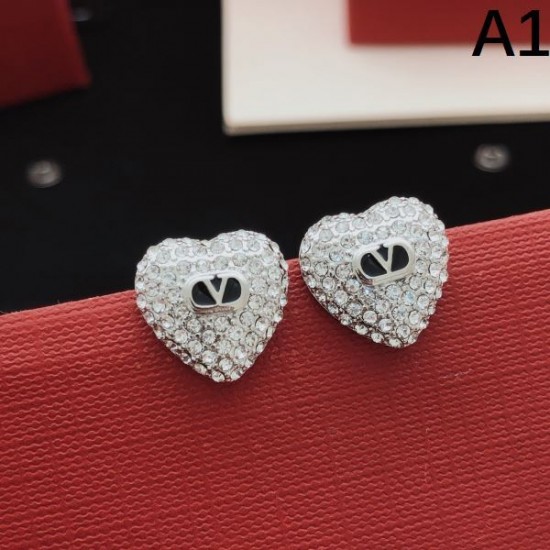 2026新品 イヤリング VALENTINO ヴァレンティノ 今季おすすめの話題作