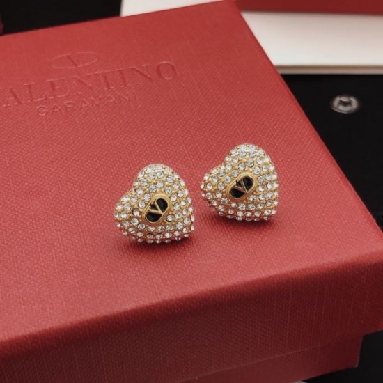 2026新品 イヤリング VALENTINO ヴァレンティノ 今季おすすめの話題作
