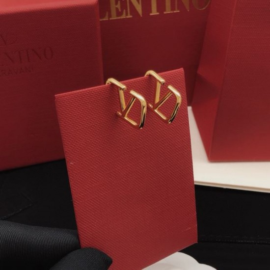 2026新品 イヤリング VALENTINO ヴァレンティノ マストアイテム 新入荷