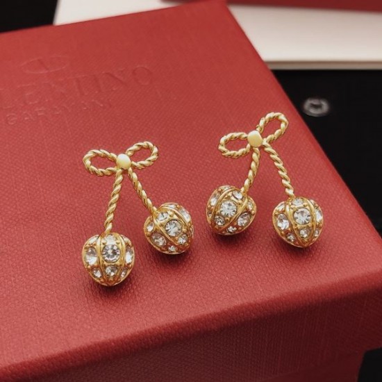 2026新品 イヤリング VALENTINO ヴァレンティノ 高級ブランド特価モデル